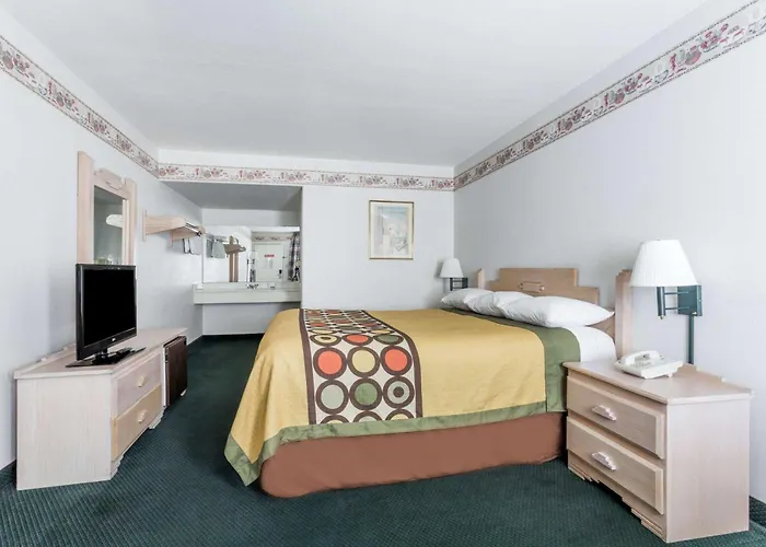 Hotel Super 8 By Wyndham Cottonwood